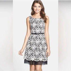 Donna Morgan Lace Textured Fit & Flare Sleeveless Dress Career Size 8